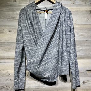 Lucy Activewear Women’s M, Gray Wrap Hoodie Yoga Athleisure Sweater Snap Closure